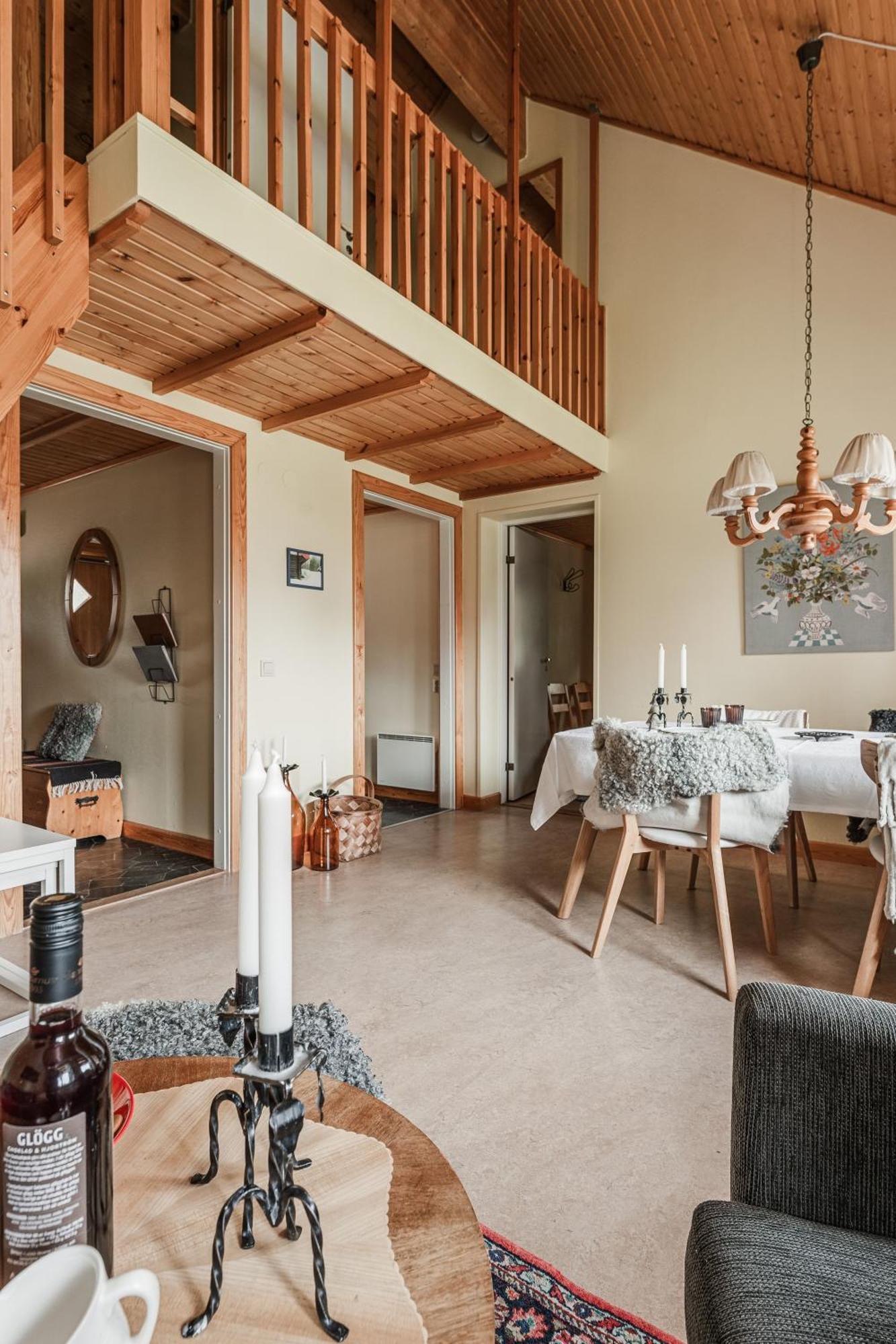 Villa Sagolandsbyn à Mora Extérieur photo
