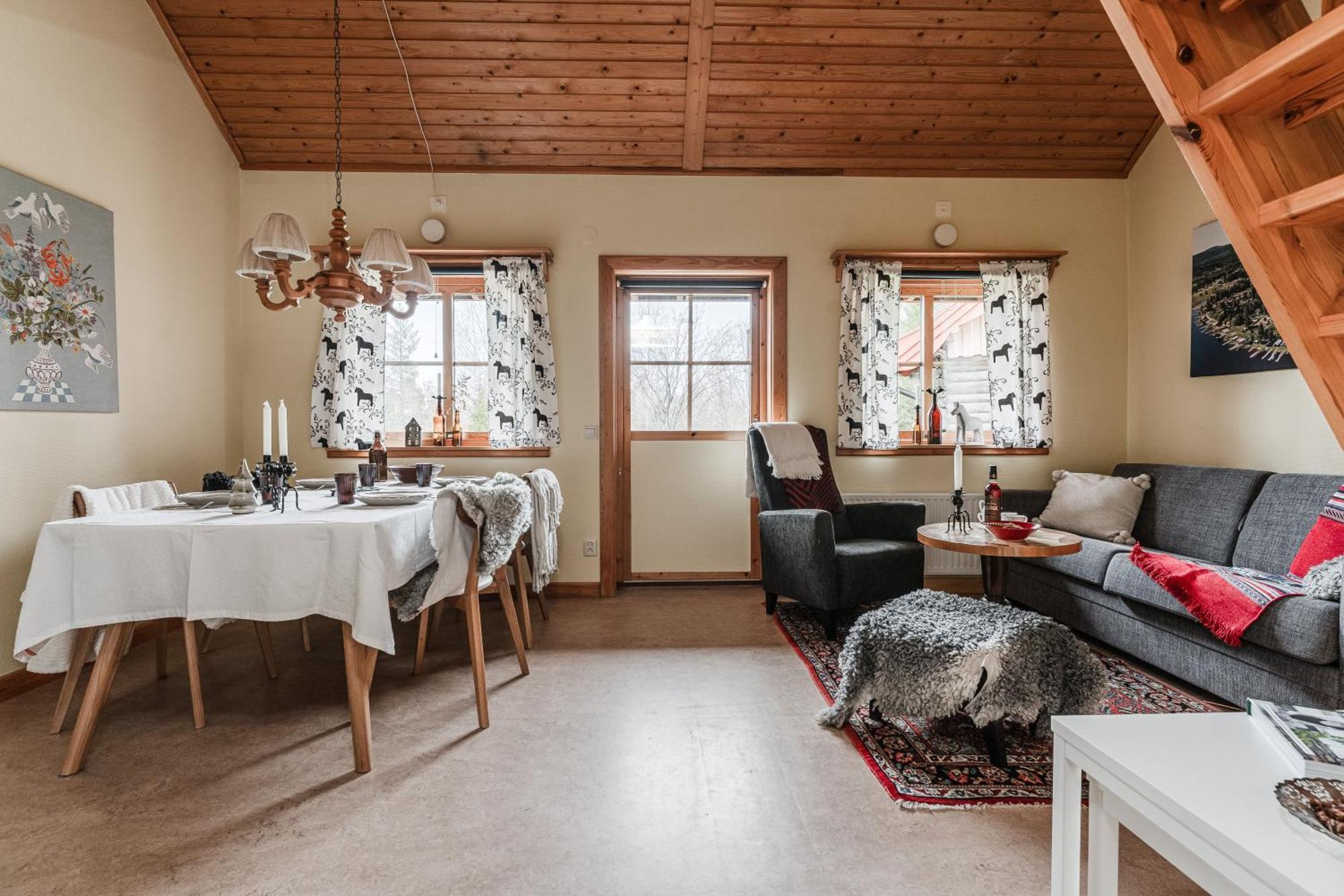 Villa Sagolandsbyn à Mora Extérieur photo
